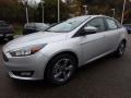 Front 3/4 View of 2018 Ford Focus SE Sedan #6