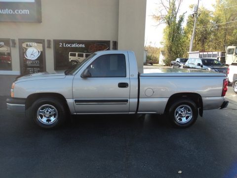 Silver Birch Metallic Chevrolet Silverado 1500 Regular Cab.  Click to enlarge.