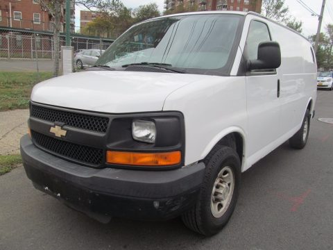 Summit White Chevrolet Express 2500 Cargo Van.  Click to enlarge.
