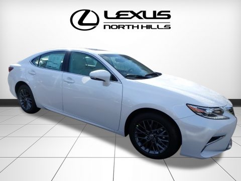 Eminent White Pearl Lexus ES 350.  Click to enlarge.