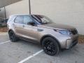Front 3/4 View of 2017 Land Rover Discovery HSE #1