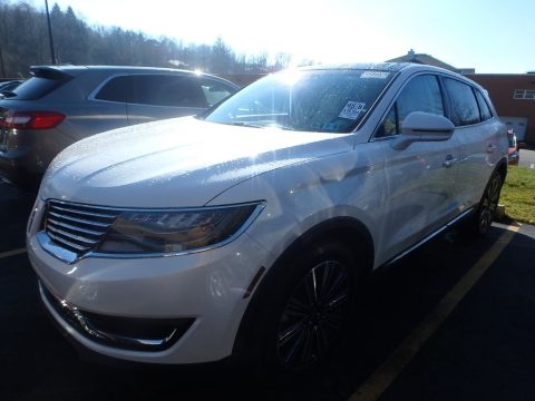 White Platinum Lincoln MKX Black Label AWD.  Click to enlarge.