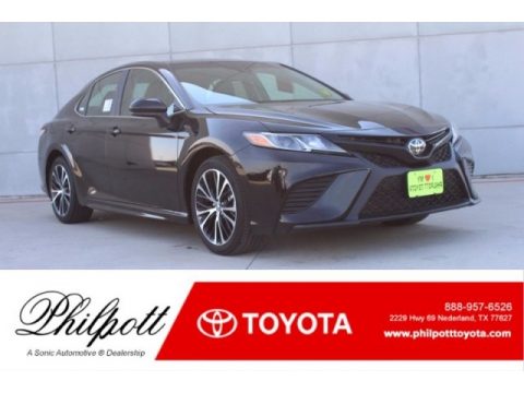 Midnight Black Metallic Toyota Camry SE.  Click to enlarge.