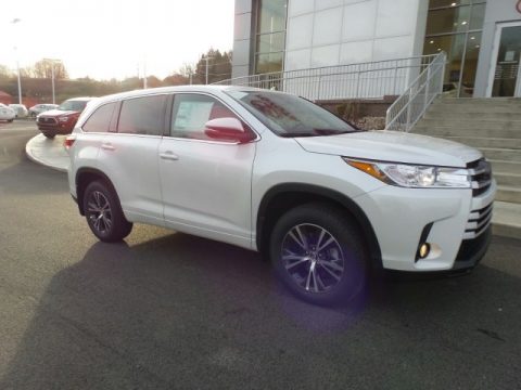 Blizzard White Pearl Toyota Highlander LE AWD.  Click to enlarge.