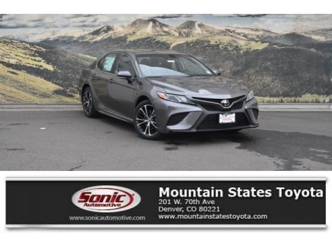 Predawn Gray Mica Toyota Camry SE.  Click to enlarge.