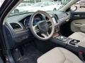  2018 Chrysler 300 Indigo/Linen Interior #7