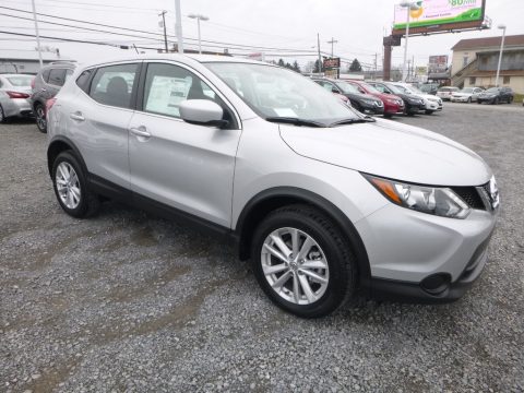 Brilliant Silver Nissan Rogue Sport S AWD.  Click to enlarge.