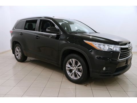 Attitude Black Metallic Toyota Highlander XLE AWD.  Click to enlarge.
