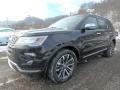Front 3/4 View of 2018 Ford Explorer Platinum 4WD #7
