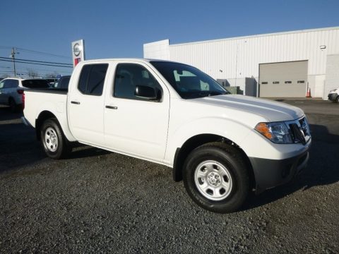 Glacier White Nissan Frontier S Crew Cab 4x4.  Click to enlarge.