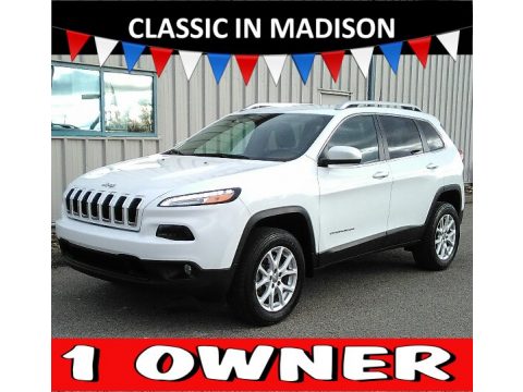 Bright White Jeep Cherokee Latitude 4x4.  Click to enlarge.
