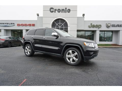 Brilliant Black Crystal Pearl Jeep Grand Cherokee Overland.  Click to enlarge.