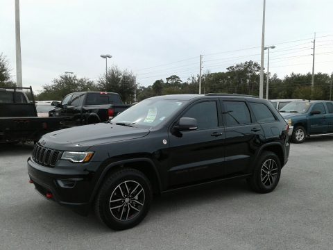 Diamond Black Crystal Pearl Jeep Grand Cherokee Trailhawk 4x4. Click to enlarge. Diamond Black Crystal Pearl Jeep Grand Cherokee Trailhawk 4x4. Click to enlarge.