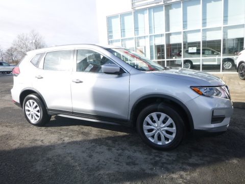 Brilliant Silver Nissan Rogue S AWD.  Click to enlarge.