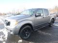 Front 3/4 View of 2018 Nissan Frontier SV Crew Cab 4x4 #7