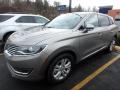 Front 3/4 View of 2017 Lincoln MKX Premier AWD #1