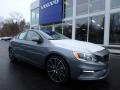 Front 3/4 View of 2018 Volvo S60 T5 AWD Dynamic #1