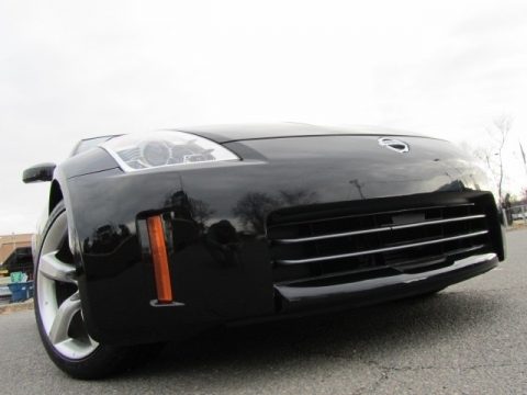 Magnetic Black Pearl Nissan 350Z Enthusiast Coupe.  Click to enlarge.