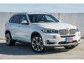 Front 3/4 View of 2018 BMW X5 xDrive35d #12
