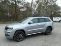 Front 3/4 View of 2018 Jeep Grand Cherokee High Altitude #1