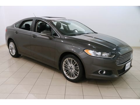 Magnetic Metallic Ford Fusion SE AWD.  Click to enlarge.