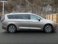 2018 Pacifica Hybrid Limited #6