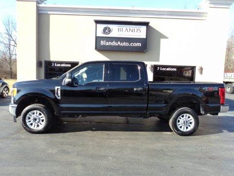 Shadow Black Ford F250 Super Duty XLT Crew Cab 4x4.  Click to enlarge.