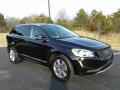 Front 3/4 View of 2017 Volvo XC60 T5 Inscription #4