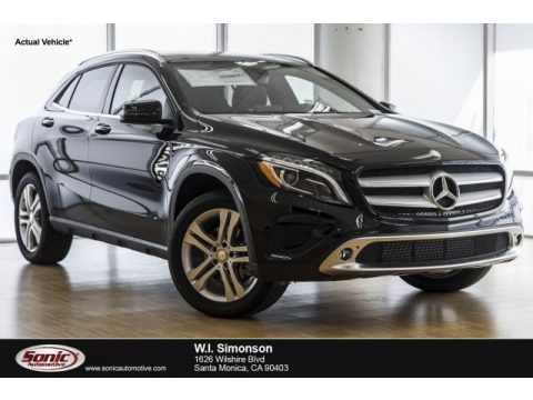 Night Black Mercedes-Benz GLA 250 4Matic.  Click to enlarge.