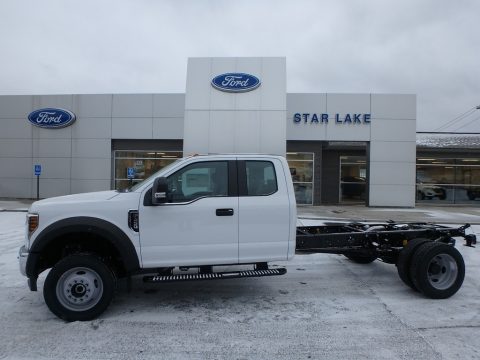 Oxford White Ford F450 Super Duty XL SuperCab 4x4.  Click to enlarge.