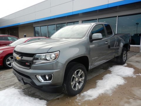 Satin Steel Metallic Chevrolet Colorado Z71 Extended Cab 4x4.  Click to enlarge.
