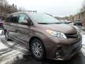 Front 3/4 View of 2018 Toyota Sienna XLE #1