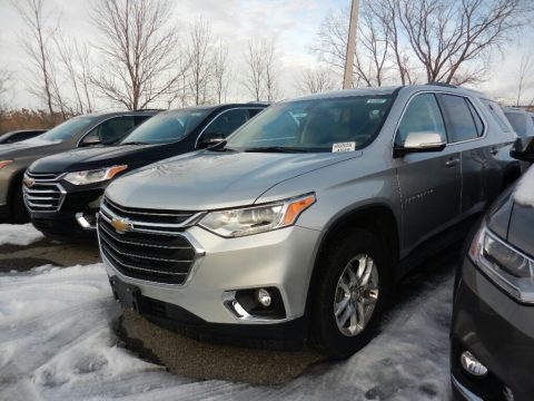 Silver Ice Metallic Chevrolet Traverse LT AWD.  Click to enlarge.