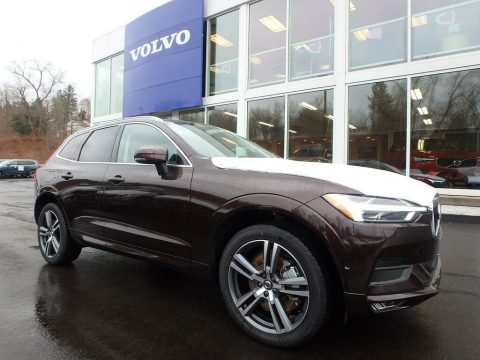 Maple Brown Metallic Volvo XC60 T6 AWD Momentum.  Click to enlarge.