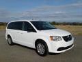 Front 3/4 View of 2018 Dodge Grand Caravan SE #4