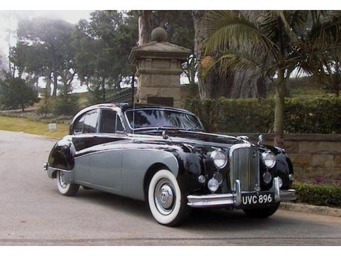 Black/Silver Jaguar Mark IX .  Click to enlarge.