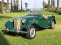 Front 3/4 View of 1952 MG TD Roadster #9