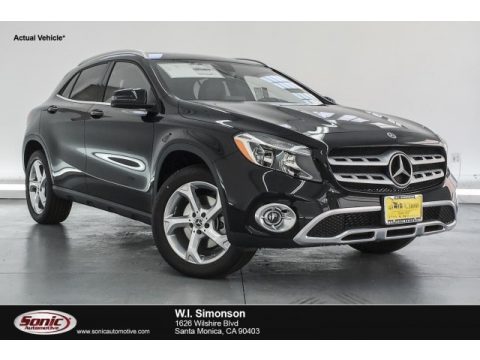 Night Black Mercedes-Benz GLA 250.  Click to enlarge.
