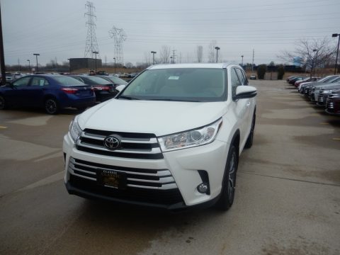 Blizzard White Pearl Toyota Highlander XLE AWD.  Click to enlarge.