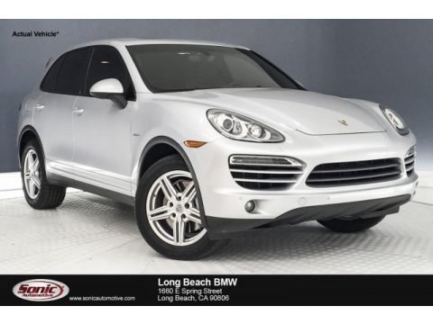Classic Silver Metallic Porsche Cayenne Diesel.  Click to enlarge.