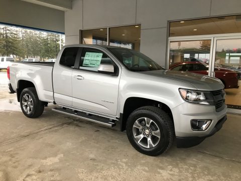 Silver Ice Metallic Chevrolet Colorado Z71 Extended Cab 4x4.  Click to enlarge.