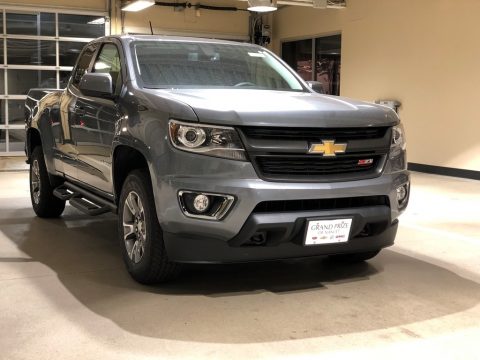 Satin Steel Metallic Chevrolet Colorado Z71 Extended Cab 4x4.  Click to enlarge.