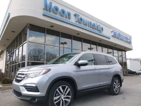 Lunar Silver Metallic Honda Pilot Touring AWD.  Click to enlarge.