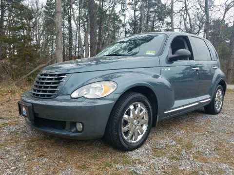 Magnesium Green Pearl Chrysler PT Cruiser Limited.  Click to enlarge.