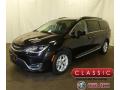 2017 Pacifica Touring L #1