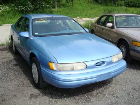 Aquamarine Frost Metallic Ford Taurus GL.  Click to enlarge.