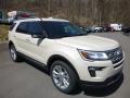 Front 3/4 View of 2018 Ford Explorer XLT 4WD #3