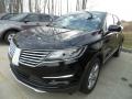 Front 3/4 View of 2018 Lincoln MKC Premier #1