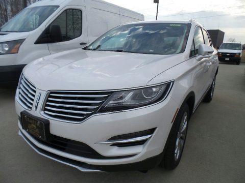 White Platinum Lincoln MKC Select.  Click to enlarge.