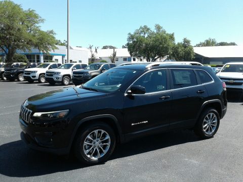 Diamond Black Crystal Pearl Jeep Cherokee Latitude Plus. Click to enlarge. Diamond Black Crystal Pearl Jeep Cherokee Latitude Plus. Click to enlarge.